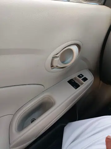 2016 Nissan SUNNY photo 10