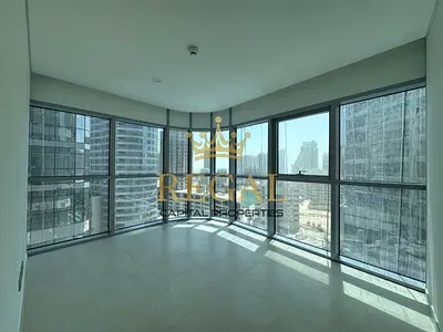 Spacious 3 bedrooms / Vacant Now / Contact us for viewing