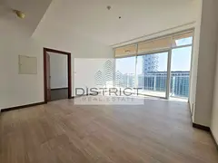 Pool View/Specious 928 Sqft Size/Ready to Move