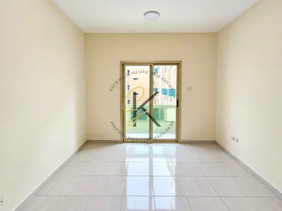 1 BHK available in muwaliah Full of family Building Neat and clean room for contact Babar