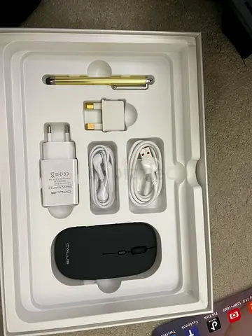 Calme wireless mouse with charger, USB cables and stylus - unused box