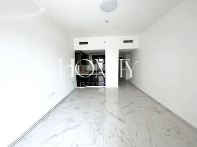 NEX TO EXIT | HUGE LAYOUT | VACANT