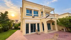 SPACIOUS 2 BED | HUGE 7,311 SQ.FT PLOT | PRIME JVT