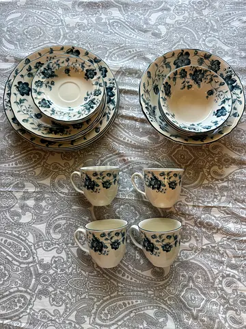 Dinner set