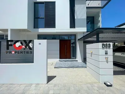 Al Hamriyah villa, 4 master bedrooms, maid's room, 6 bathrooms, storage, wardrobes, central AC, bal