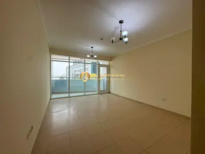 Huge Layout | Close Kitchen | Open View