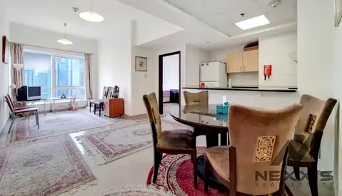 FULLY FURNISHED | VACANT | CHILLER FREE