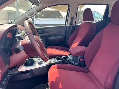 2020 Nissan NAVARA 照片 9