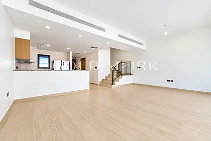 Close to Pool | Large Garden | Bright and Spacious