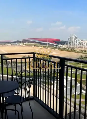Ferrari and Sea world view / High floor / Viewing possible