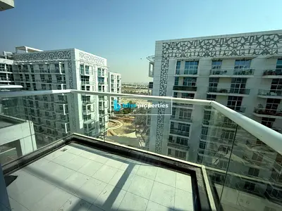 Bright Studio | Balcony | City View