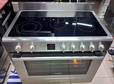 Bosch New model Full Electric Ceramic Cooker. 90Cm.
