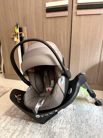 Cybex sirona and cybex cloud with rotating base in new condition