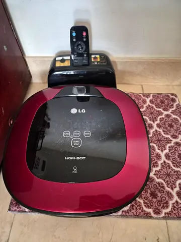 LG HOM-BOT Robotic Vacuum Cleaner - Used, Good Working Condition