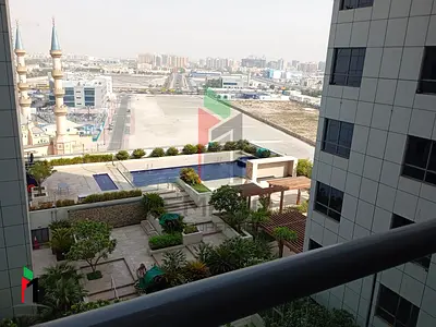 Family Building| Spacious| With Gym Pool| Central