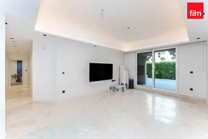 Upgraded | Ready To Move In | Private Beach Access