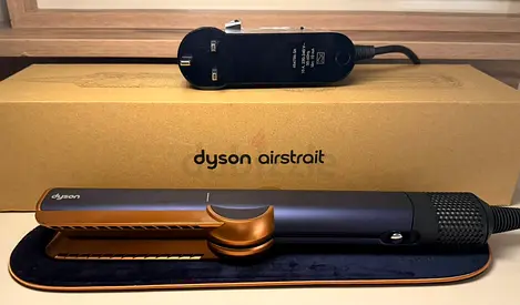 Dyson Airstrait - Flawless Condition