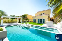 Upgraded | Beautiful Garden | Furnished