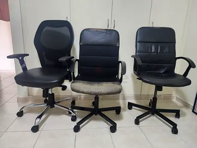 Set of 3 Used Office Chairs — Adjustable Swivel Chairs (Black)