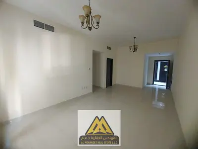 غرفة وصالة للإيجار في الحميدية 1 عجمان، غرفة ماستر وحمّامان، بالقرب من اتصالات وجاردن سيتي والمحكمة، 28 ألف درهم سنويًا على 4 أو 6 دفعات.