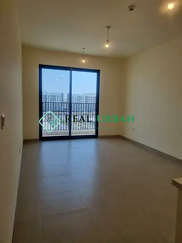 Vacant brand-new 3-bed of 1,060 sq ft, 6th floor, Reeman Living