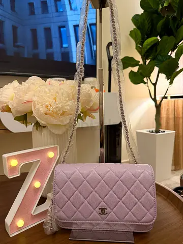 Light Lavender Quilted Chain-strap Crossbody Bag (Small)
