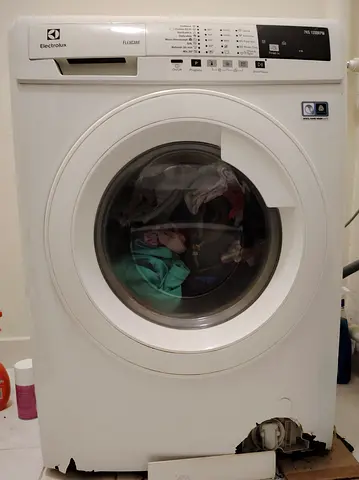 Electrolux front load washing machine - 7kg
