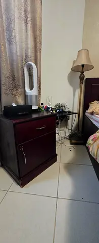 Bed side table / corner table
