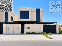 High-end villa with spacious rooms and built-in wardrobes.
