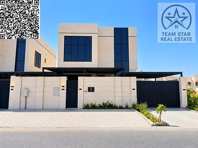 High-end villa with spacious rooms and built-in wardrobes.
