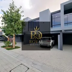 SUPER DISTRESS PRICE | AMAZING TOWNHOUSE | 3 MASTER BEDROOMS | MODERN DESIGN | LUXURY FINISHES | PRI