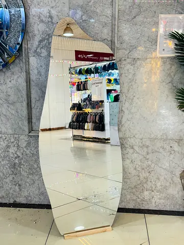 Full-length Wavy Floor Mirror - Free-standing, Decorative