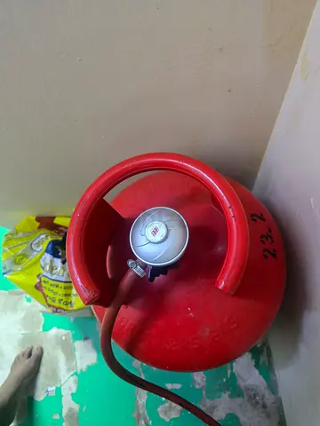Gas cylinder
