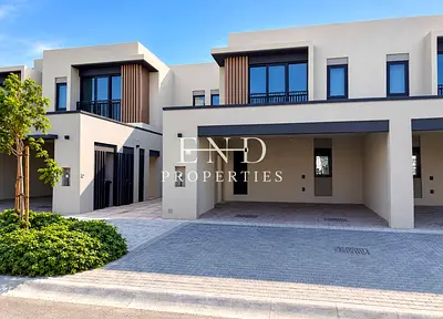 Internal | Single Row | Brand New Townhouse