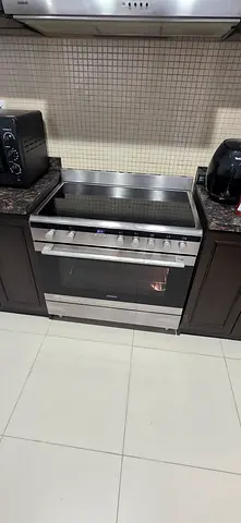 Siemens electric cooker 90 by 60 cm latest model