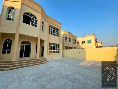 5 bed with maid room and big majlis villa