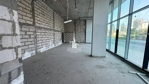 Shell & Core Shop | Prime Location | 2 Parking