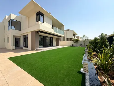 Spacious Villa | Family Living | Prime Location