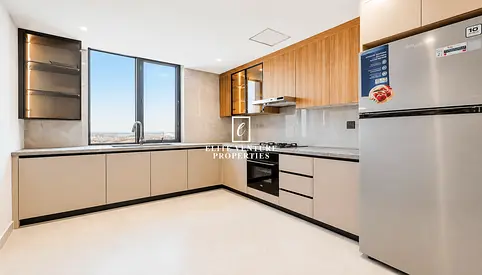 MOVE-IN READY APARTMENT | MODERN & HIGH FLOOR