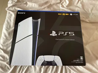 PlayStation 5 Digital Edition console – Boxed, like new