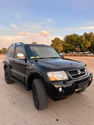 Mitsubishi Pajero GLS 2006 GCC Specs