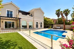 Exclusive | Upgraded | Fully Furnished