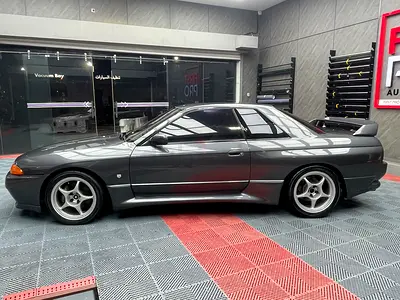 Original ENKEI wheels 17’ with Advan Yokohama Tires