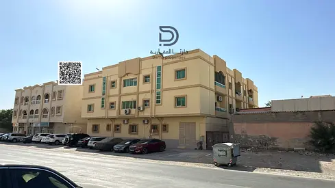 للبيع بناية استثمارية في الروضة 2 عجمان أرضي وطابقين مساحة 10000 قدم ودخل سنوي 522 ألف درهم بعائد استثماري 9.49% والسعر 5.5 مليون درهم
