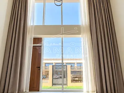 Modern 3BR Townhouse | Big layout | Prime Location