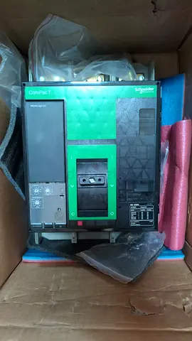 Schneider Electric Compact Circuit Breaker