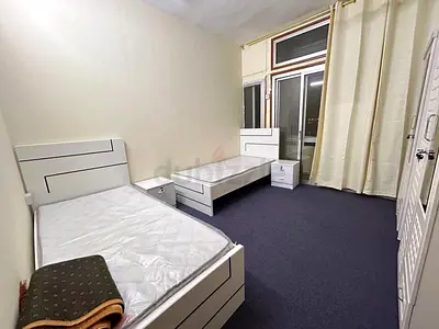 FEMALE EXECUTIVES BED SPACE SHARING-For 2 2