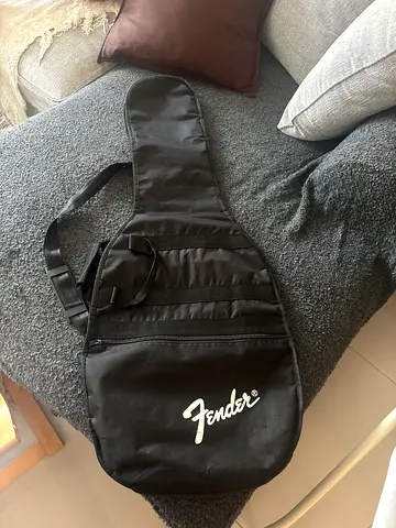 Fender padded gig bag / soft case for electric guitar