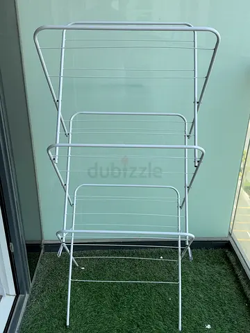 Foldable 3-Tier Clothes Drying Rack - White, space saving, excellent Condition