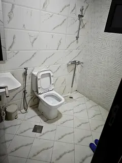 PRIVATE MASTER ROOM (2bhk flat)